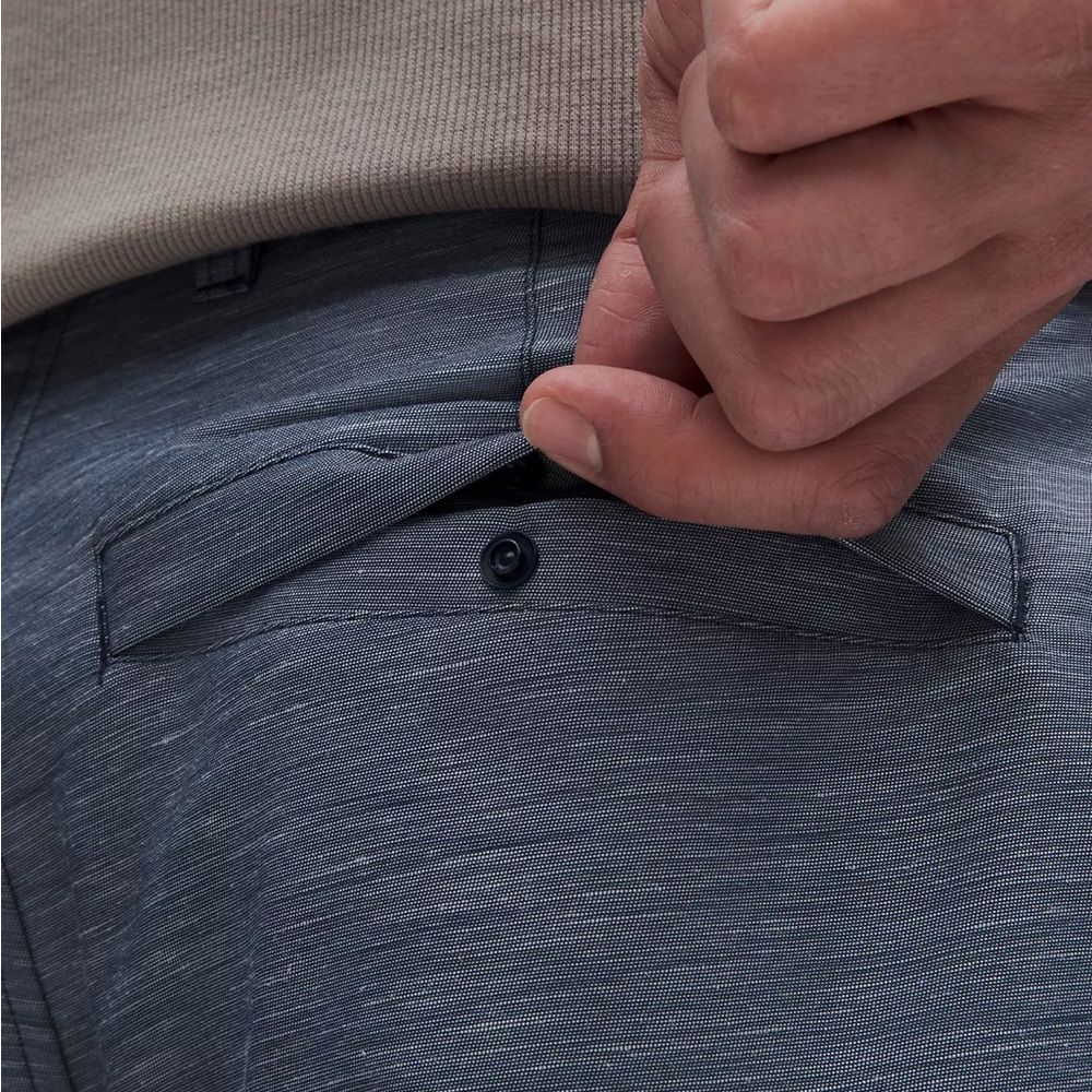 LuluLinen Pleated Trouser Regular - Picture 5 of 6